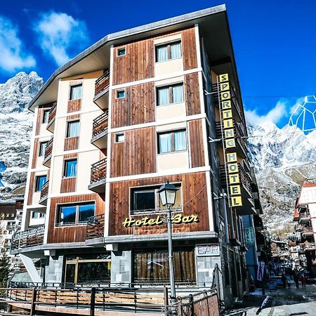 Hotel Sporting ブレウイル・チェルヴィナイア エクステリア 写真